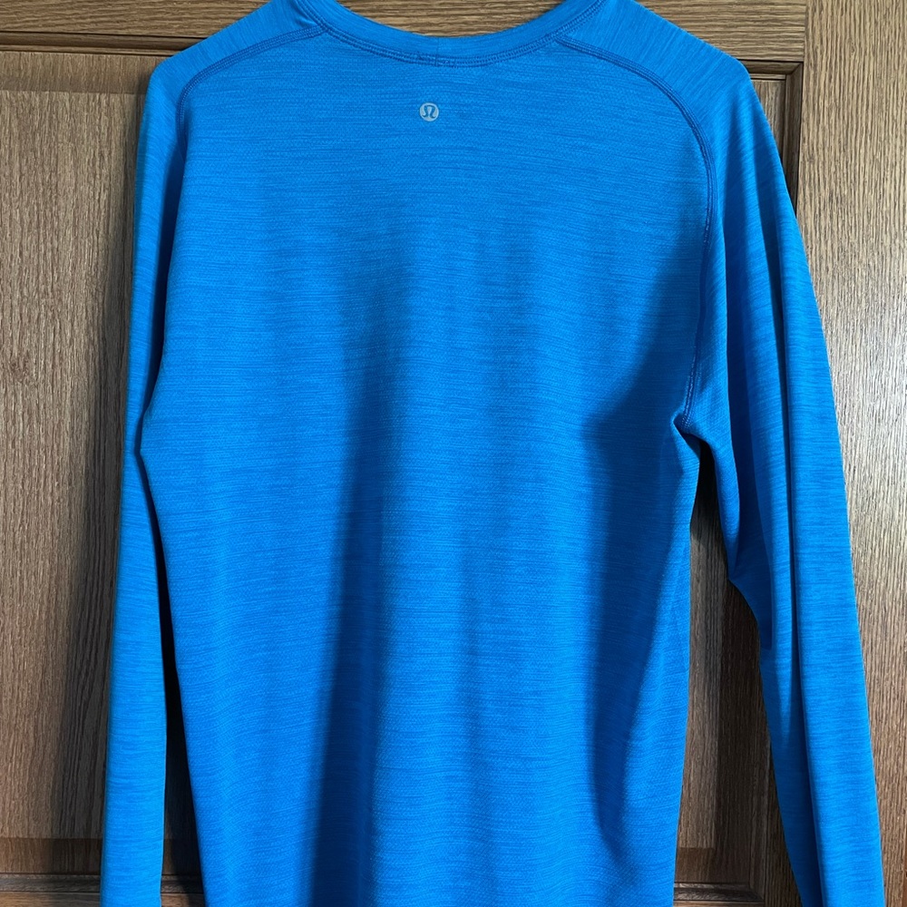 MENS LULULEMON LONG SLEEVE